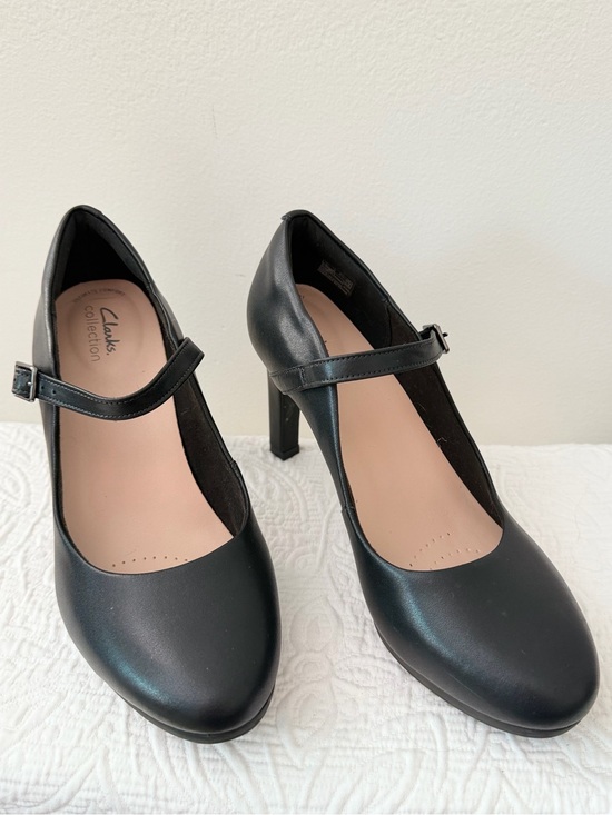 Clarks Shoes - Clarks Collection Black Mary Jane Pumps Ultimate Comfort Heels Womens 10